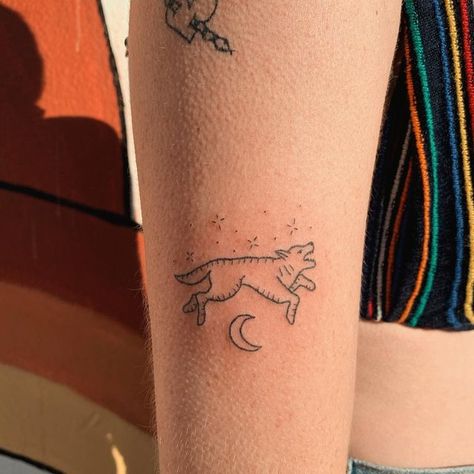 Jumping Wolf, Wolf And Moon Tattoo, Stick N Poke, Stick N Poke Tattoo, Poke Tattoo, Hand Poke, Stick And Poke, Wolf Moon, Wolf Tattoo