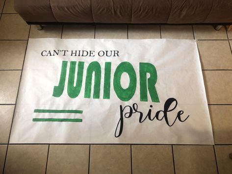 Junior Spirit Posters, Freshman Poster Ideas High Schools, Pep Rally Sign Ideas, Junior Poster Ideas, Junior Posters Pep Rally, Pep Rally Decorations, Junior Posters, School Spirit Ideas Pep Rally, Pep Rally Themes