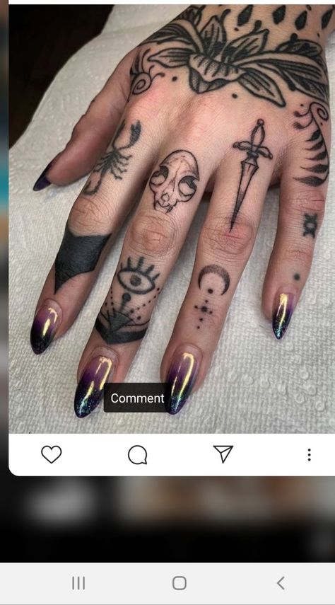 Finger Tattoo For Women, Knuckle Tattoos, Finger Tats, Hand And Finger Tattoos, Pretty Hand Tattoos, Finger Tattoo Designs, Hand Tats, Scary Tattoos, Hand Tattoos For Women