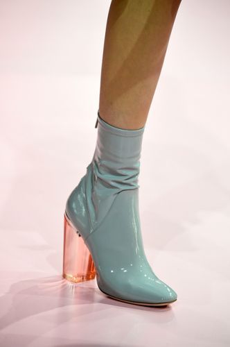 pinterest: alannahld Dior Boots, Daily Shoes, Dr Shoes, Runway Shoes, Aesthetic Shoes, Prom Shoes, Dior Shoes, Boots Fall, Chunky Boots