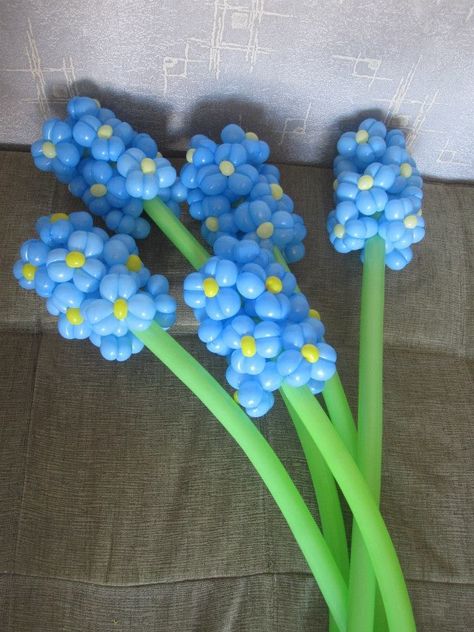 Balloon Flowers Bouquet, Balloon Flower Bouquet, Flower Balloons Diy, Festa Power Rangers, Baloon Art, Balloon Bouquet Diy, Twisting Balloons, Balloon Crafts, Balloon Display