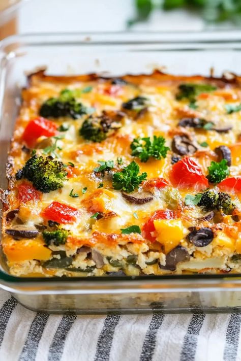 Vegetable Supreme Egg Bake Vegetable Egg Loaf, Vegetarian Egg Bake Casserole, Veggie Egg Bake Casserole, Veggie Egg Casserole Recipes, Egg Vegetable Breakfast, Gluten Free Egg Bake, Egg And Veggie Casserole, Vegetable Breakfast Casserole, Vegetable Egg Bake