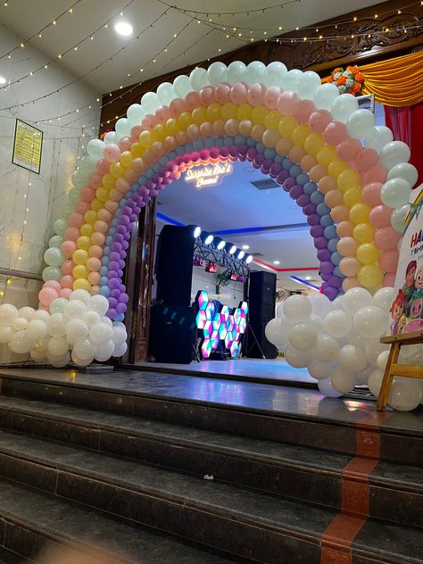 A range of Pastel colours for our Favourite Cocomelon Theme Decor Entrance arch Birthday Entrance Decor Entryway, Balloon Entrance Decor, Cocomelon Birthday Theme Decoration, Entrance Balloon Arch, Birthday Lights Decoration, Arch Decoration Ideas, Balloon Gate, Simple Balloon Decoration, Cocomelon Theme