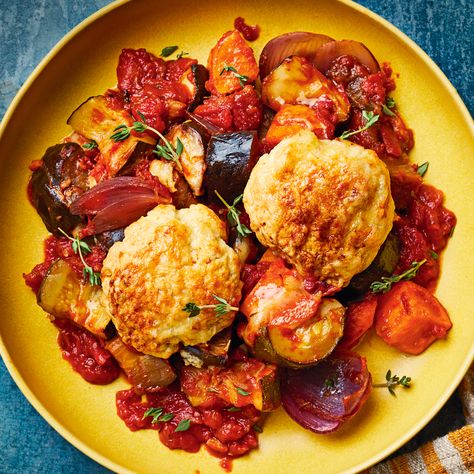 Ratatouille and Cheesy Garlic Bread Cobbler Recipe | Recipes from Ocado Aubergine Recipe, Cheese And Tomato, Tray Bake Recipes, Spinach Curry, Butter Pasta, Fall Comfort Food, Cheesy Garlic Bread, Cobbler Recipe, Dinner Plan