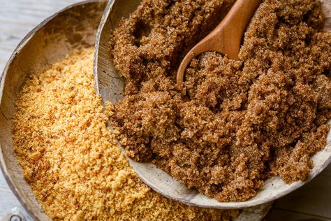 Light vs. Dark Brown Sugar Hard Brown Sugar, Soften Brown Sugar, Brown Sugar Cakes, Make Brown Sugar, Dark Brown Sugar, Turbinado Sugar, Sugar Cake, Sugar Substitute, Izu