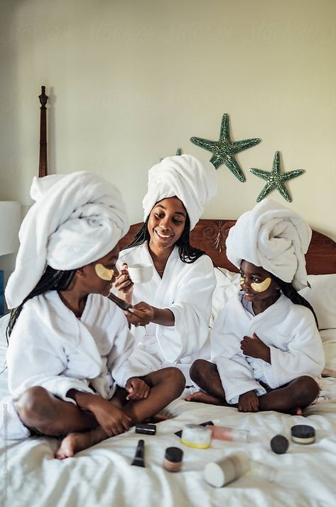 "Mom And Daughters Have A Spa Day In Bed" by Stocksy Contributor "Sweenshots & Shaymone" Mom Daughter Spa Day, Mom And Daughter Spa Day, Spa Day For Kids, Kids Spa, Mom Daughter, Mini Me, Spa Day, Spa, Royalty Free Stock Photos