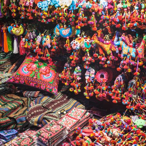 10 Souvenirs You Should Buy in Bangkok, According to Locals Pakistani Souvenirs, Thailand Market, Thailand Products, Thailand Itinerary, Elephant Pants, Thailand Trip, Scrapbook Videos, Spring Chicken, Healthy Cat Treats