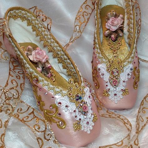 Decorated Pointe Shoes, Victorian Party, Sugarplum Fairy, Ballet Pointe, Art Ballet, Ballet Birthday, Ballet Pointe Shoes, Ballet Gift, Pointe Shoe