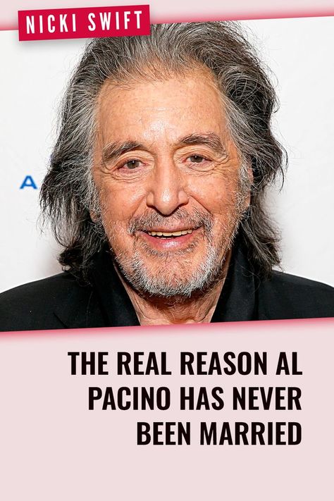 Despite the fact that he has four children and a dating roster a mile long, Al Pacino has never been married. The actor remains one of Hollywood's longest-standing bachelors, and it's for a very specific reason. #AlPacino #Actors Noor Alfallah, Al Pacino Girlfriend, Beverly D'angelo, Never Getting Married, With Girlfriend, Never Married, Celebrity Families, Four Kids, Star Light