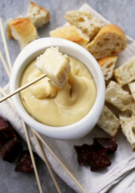 Steak Bites with Garlic Aïoli - Dinner With Julie Classic Cheese Fondue, Maman Nyc, Easy Cheese Fondue, National Cheese Lovers Day, Cashew Cheese Recipe, Swiss Cheese Fondue, Wine Cubes, Fondue Dinner, Vegan Cashew Cheese