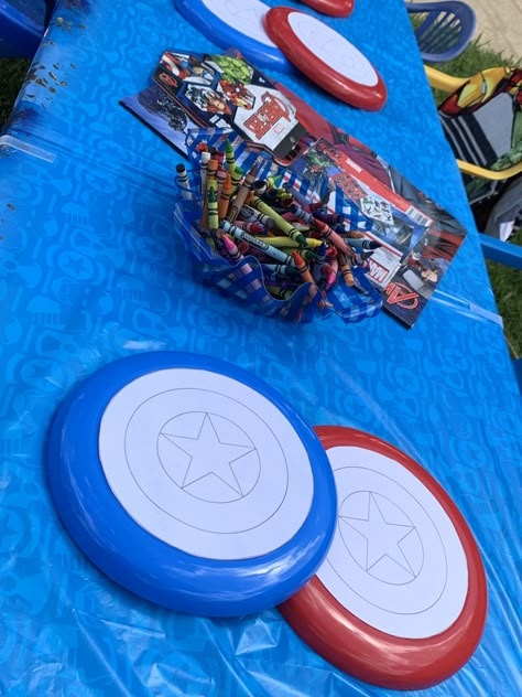 Captain America Party Games, Diy Avengers Decorations, Avengers Birthday Activities, Avengers Birthday Party Diy, Marvel Birthday Games, Super Hero Theme Games, Avengers Birthday Games, Marvel Birthday Party Activities, Avenger Party Games