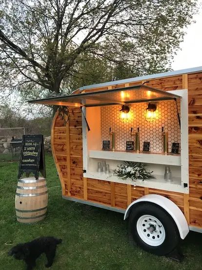 Social Taps | Mobile Bar Trailer | New York Tap Trailer, Beer Trailer, Mobile Bar Trailer, Trailer Business, Camper Bar, Bar Trailer, Trailer Bar, Work Trailer, Mobile Bars