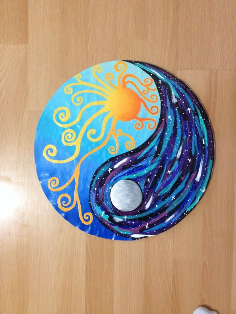 Sun and moon ying yang design Moon Yin Yang, Ying Yang Art, Image Zen, Yin Yang Art, Yin Yang Tattoos, Art Hippie, Vinyl Record Art, Record Art, Celestial Art