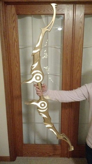 How to Make Zelda's Bow : 8 Steps (with Pictures) - Instructables Shiek Cosplay, Zelda Crafts, Gerudo Link, Zelda Diy, Diy Fantasia, Zelda Party, Link Costume, Link Cosplay, Zelda Cosplay