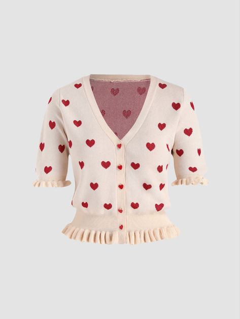 Heart shirt Coffee Date Outfits, Colorful Wardrobe, Metallic Shorts, Retro Mode, Looks Street Style, Classic Wardrobe, Boutique Tops, Short Sleeve Cardigan, Cozy Outfit