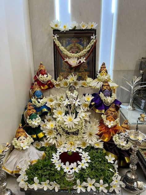 Navratri Puja, Goddess Decor, Puja Room, Radha Krishna Images, Krishna Images, Krishna, At Home, Pins