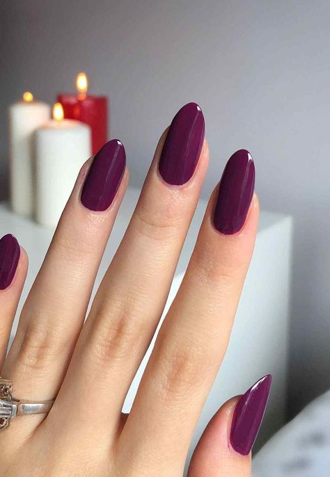 70 Stylish Summer Nails 2024: Neon, Pink, And French Designs You’ll Love 155 Nails 2024 Color Trends, Trendy Nail Colors Fall 2024, Bold Nail Ideas, Nail Colors 2024 Spring, Minimalist Nails Summer 2024, Spring Gel Nails Ideas 2024, Nail Designs For Short Nails Simple, Trendy Nails 2024, New Trendy Nail Art Designs