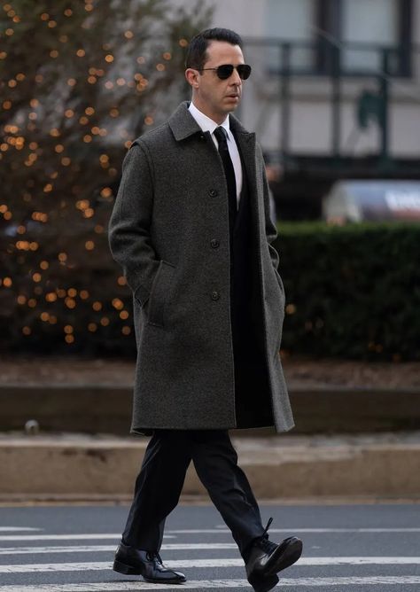 We Rate Every Single Iconic Outfit From Succession | Who What Wear Succession Aesthetic, 1950s Mens Fashion, Kendall Roy, Iconic Outfits, Mens Smart Casual Outfits, Nyc Fits, 1950s Mens, Smart Casual Men, Corporate Fashion