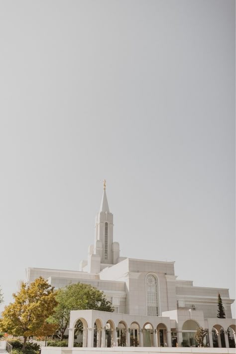 Lds Temple Wallpaper, Seed Aesthetic, Lds Aesthetic, Jesus Christ Wallpaper, Church Wallpaper, Temple Aesthetic, Christ Wallpaper, Temple Artwork, Bountiful Temple