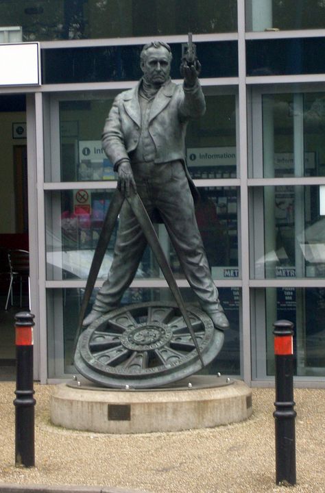 Statue of George Stephenson at Chesterfield Railway Station, Derbyshire, UK Steilneset Memorial, George Stephenson, Chesterfield Derbyshire, Duke Of Wellington Statue Glasgow, Gateshead Millennium Bridge, Battle Of Stamford Bridge, Nottingham Victoria Railway Station, Peak District National Park, County House