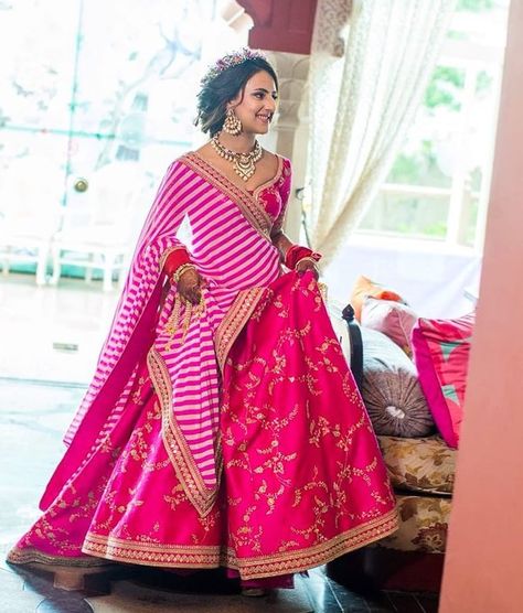 Brides who wore Pink Lehengas on their Wedding Ceremonies & looked "Cute as a Cupcake" | ShaadiSaga Sabyasachi Lehenga Bridal, Sabyasachi Bridal, Saree Bollywood, Floral Lehenga, Muslim Wedding Dresses, Lehnga Dress, Bridal Lehenga Collection, Designer Bridal Lehenga, Embroidered Lehenga