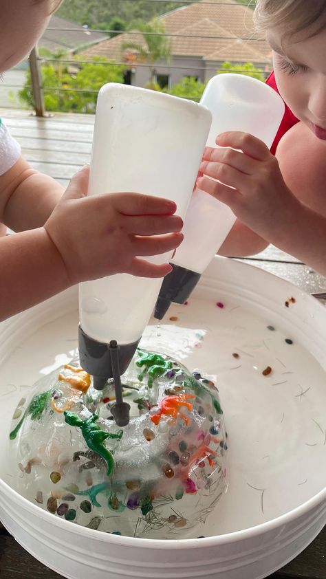 jenna_milburn on Instagram: Can you believe I’ve never done a big frozen sensory play before? 😱 I’ve done lots of small ones but never a big solid one like this and… Frozen Sensory Play, Frozen Play, Sensory Crafts, Sensory Table, Water Table, Sensory Bin, Sensory Bins, Table Ideas, Sensory Play