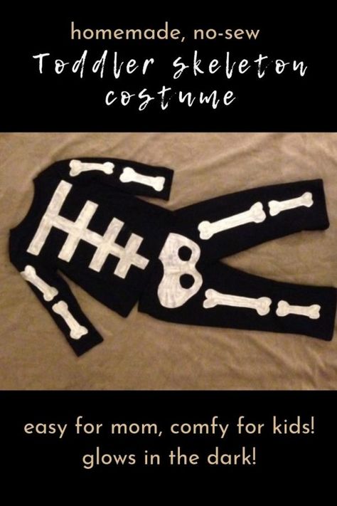 Toddler Skeleton Costume, Skeleton Costume Kids, Skeleton Costume Diy, Costume Homemade, Skeleton Family, Skeleton Halloween Costume, Diy Costumes Kids, Skeleton Costume, Diy Toddler