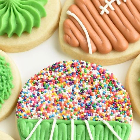 Michaels Stores on Instagram: "Football is back and @mustlovefrosting made the cutest cookies 🏈✨ #makeitwithmichaels #michaelsstores #footballisback #diycookies #footballsnacks" Football Sugar Cookies, Football Is Back, Buttercream Cookies, Simple Cookie, Football Cookies, Football Snacks, Fall Cookies, Piping Tips, Christmas Cookies Decorated