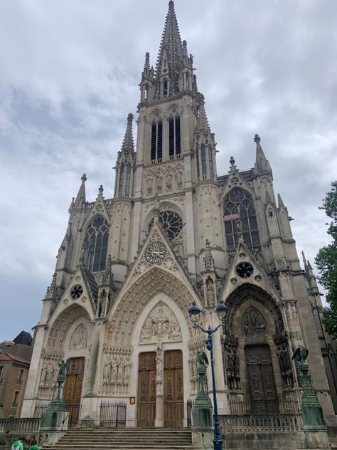 #nancy #aesthetic #france Nancy France Aesthetic, Nancy France, France Aesthetic, Meeting New People, Best Relationship, Barcelona Cathedral, France, Paris