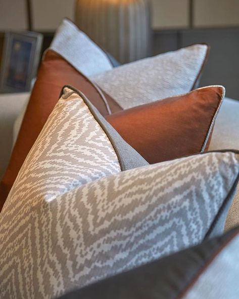 Sophie Paterson (@sophiepatersoninteriors) • Instagram photos and videos Bedroom Lamps Design, Sophie Paterson Interiors, Sophie Paterson, Cushion Ideas, Beautiful Energy, Curtain Styles, Crochet Pillow Pattern, Upholstery Cushions, Luxury Cushions