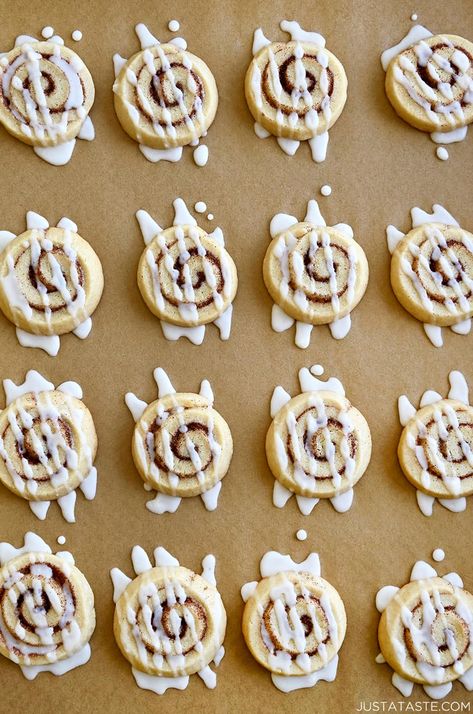 Cinnamon Roll Cookies Cookies With Icing, Holiday Baking List, Baking List, Bite Size Snacks, Cinnamon Roll Cookies, Bite Size Cookies, Christmas Baking Recipes, Just A Taste, Bite Size Desserts