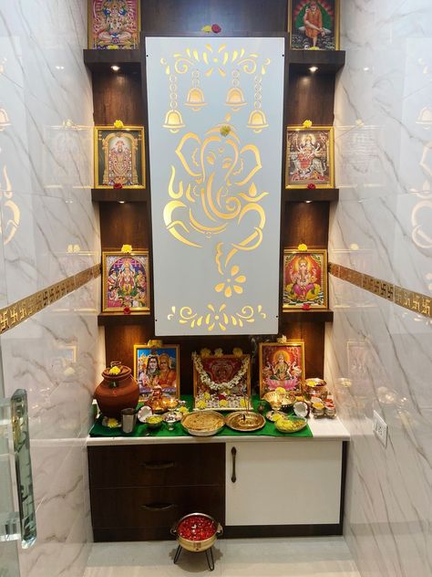 Samy Room Door Design, Home Temple Ideas Puja Room Small Modern, Home Temple Ideas Puja Room Hindus, South Indian Pooja Room Design, Poojai Arai, Traditional Pooja Room Design, House Mandir, Pooja Room Ideas Indian Traditional, Latest Pooja Room Designs