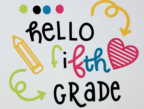 Bulletin Board Diy, Diy Bulletin Board, Cute Bulletin Boards, Teacher Bulletin Boards, Spring Bulletin, Fall Classroom Decorations, Fall Classroom, Winter Bulletin Boards, Yellow Pencil