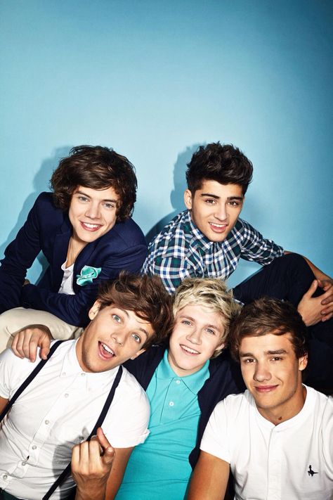 Unseen One Direction photoshoot from 2012 (I'm pretty sure I've seen this photo before but whatevas. Lol - Katie S) One Direction Photoshoot, One Direction Fotos, Four One Direction, Gambar One Direction, One Direction Images, One Direction Wallpaper, One Direction Harry Styles, One Direction Photos, One Direction Harry