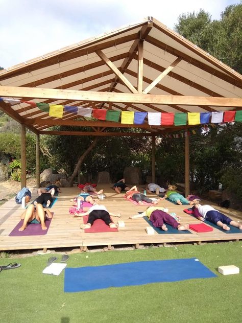 Yoga Gazebo, Yoga Deck Outdoor, Yoga Area At Home, Yoga Garden Space, Backyard Yoga Space, Yoga Shed, Outdoor Yoga Space, Outdoor Yoga Studio, Backyard Yoga