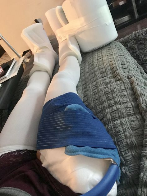 Injured Leg Snapchat, Fake Hospital, Hip Surgery Recovery, Torn Labrum, Newborn Triplets, Hospital Pics, Carpal Tunnel Exercises, Walking Cast, Knee Surgery Recovery