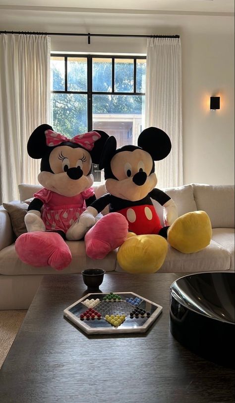 Stitch Stuffed Animal, Party City Balloons, Mickey Mouse Toys, Mickey Mouse Dress, Teddy Bear Images, Giant Teddy Bear, Disney World Pictures, Big Plush, Beer Birthday