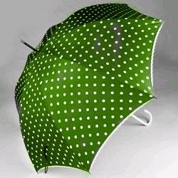 Green spotted umbrella Green Umbrella, Umbrella Art, Umbrella Designs, Under My Umbrella, Green Retro, Summer Green, Umbrellas Parasols, Simple Green, Green Polka Dot