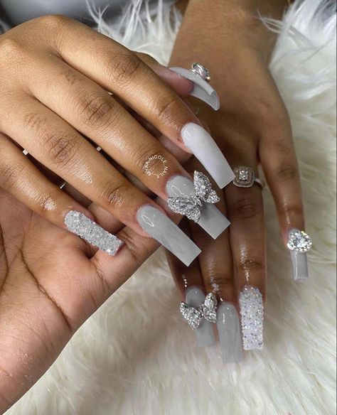 Grey Nails Ideas Acrylic, Medium Prom Nails, White Silver Prom Nails, Light Grey Nails Acrylic, Grey Nails For Prom, Prom Nails For Black Women, White Silver Nails Acrylic, Prom Nails Acrylic Silver, White And Gray Nails Acrylic