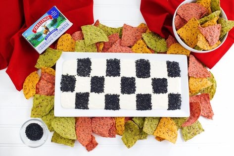 Indy 500 Food Ideas, Daytona 500 Party Food, Nascar Party Food, Flag Dip, Indy 500 Party, Nascar Party, Crossing The Finish Line, Flag Food, Birthday Snacks