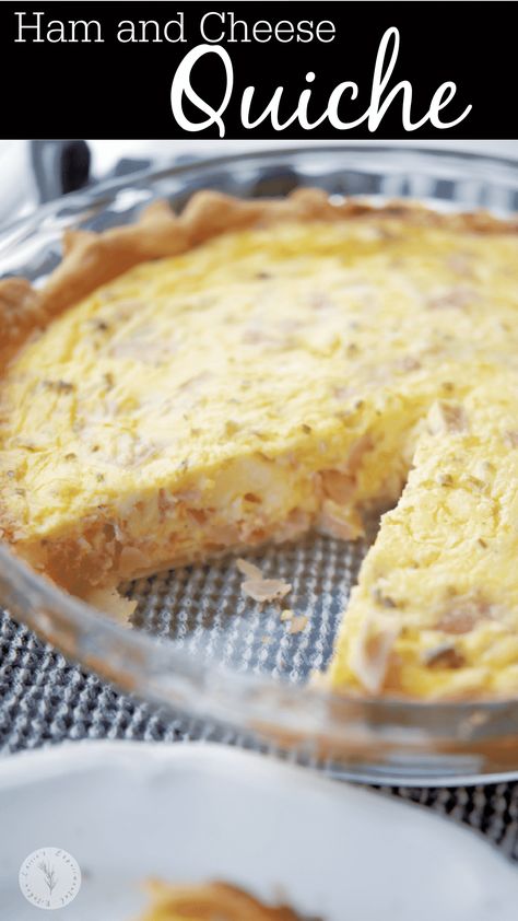 Boiled Ham, Ham And Cheese Quiche, Veal Recipes, Cheese Quiche, Shredded Cheddar Cheese, Flaky Pie Crust, Blogger Photos, Pastry Crust, Sandwiches For Lunch