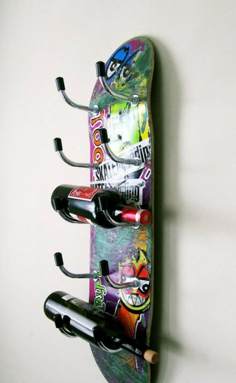 Skateboard Furniture, Skateboard Room, Skateboard Decor, Bar Deco, Skateboard Art Design, Skateboard Design, Diy Wine Rack, Skateboard Art, Diy Wine