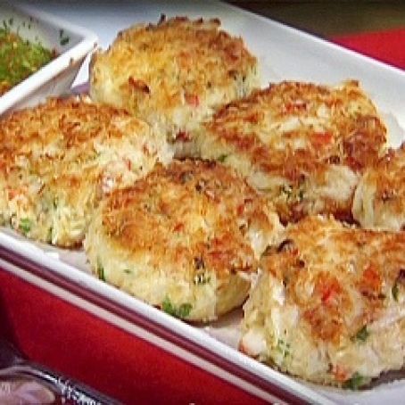 Joe's Crab Shack - Crab Cakes Recipe - (4.6/5) Crab Soup Recipes, Applesauce Bread, Joe Crab Shack, Crab Cake Recipes, Crab Dishes, Crab Cake Recipe, Crab Soup, Crab Shack, Crab Cake