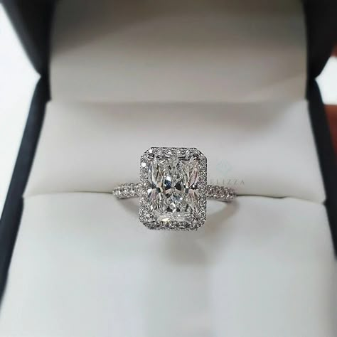 Lab Created Engagement Rings, Engagement Ring Radiant Cut, Radiant Cut Moissanite Ring, Engagement Ring Radiant, Moissanite Halo Engagement Ring, Radiant Cut Engagement Rings, Halo Wedding Ring, Moissanite Engagement Ring Halo, Cute Engagement Rings