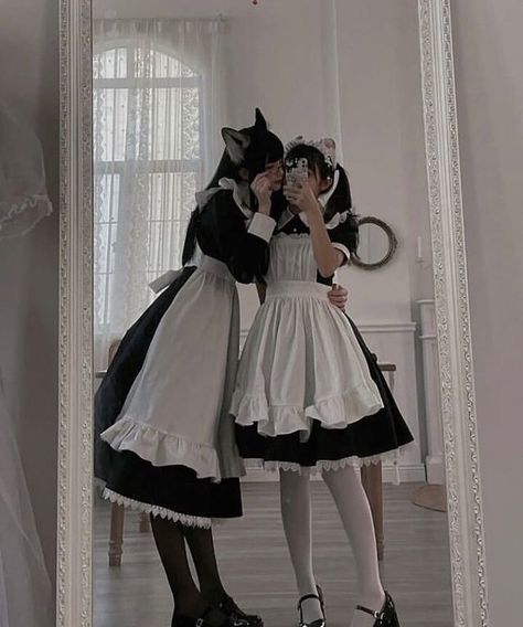 Maid Outfit Cosplay, Maid Cosplay, Maid Outfit, Dress Aesthetic, Maid Dress, April 22, Best Cosplay, Fashion Poses, Outfits Aesthetic