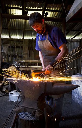 Blacksmith Aesthetic Medieval, Blacksmith Outfit, Black Smith, Blacksmith Forge, Photography Group, Metal Fab, Anvils, Blacksmith Tools, Art Of Manliness