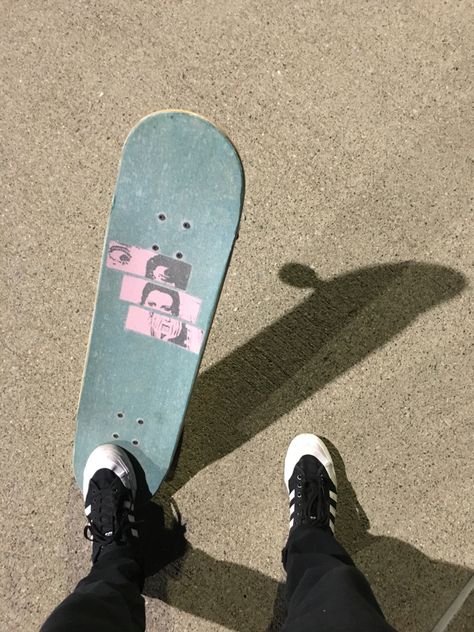 Griptape Ideas, Clear Griptape Art, Griptape Art, Skate Griptape Ideas, Griptape Designs, Grunge Skateboard Design, Skate Griptape Art, Painted Skateboard Aesthetic Grunge, Custom Griptape Skateboard Design