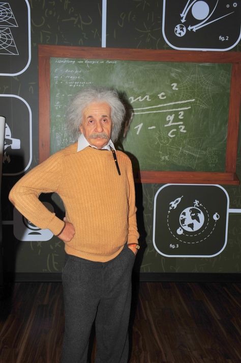 Einstein Facts  #Education #Einstein #Interestingfacts #Kids Albert Einstein Costume For Kids, Albert Einstein Costume Women, Albert Einstein Costume, Facts About Albert Einstein, Einstein Costume, Einstein Project, Albert Einstein Facts, About Albert Einstein, Albert Einstein Photo