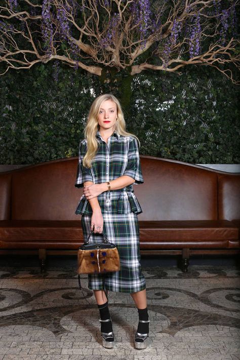 Kate Foley, Tartan Plaid Dress, Stylish People, Interview Style, Fendi Bag, Fashion Articles, Tartan Dress, Street Style Inspiration, Fashion Week Street Style