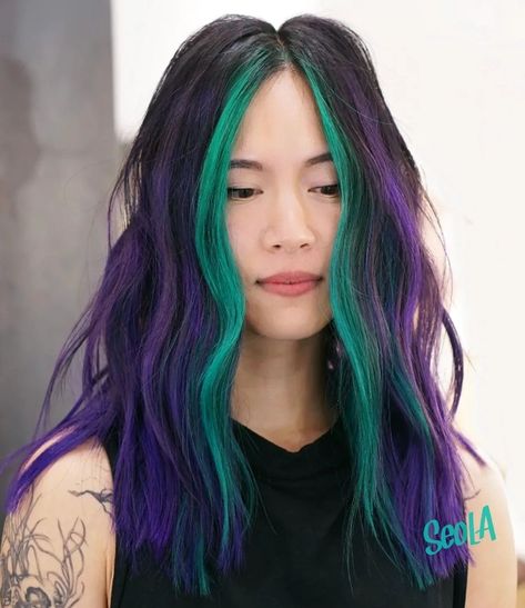 Purple And Green Money Piece Hair, Purple Hair Green Money Piece, Green Money Piece Hair Brunette, Pink And Blue Money Piece, Purple Hair Green Highlights, Black And Vibrant Hair, Bright Money Piece Dark Hair, Green Hair With Money Piece, Side Money Piece Hair